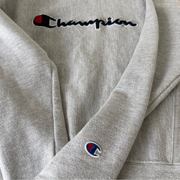 Vintage Champion Women’s Reverse Weave Logo Sweatshirt Size XS - Picture 7 of 10